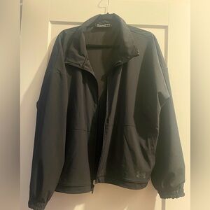 Underarmour Loose fit windbreaker water resistant
